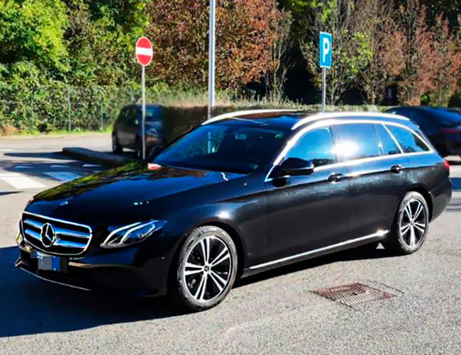 Mercedes E taxi Milan