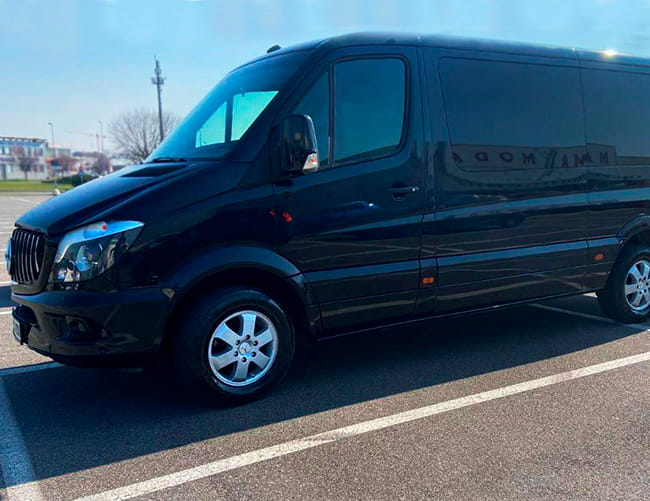 Mercedes Sprinter Taxi in Milan