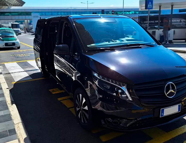 Mercedes V taxi Milan